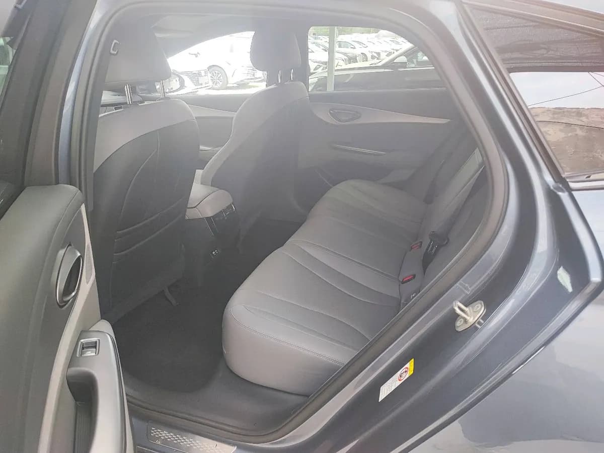 BYD Seal 07 2025 6