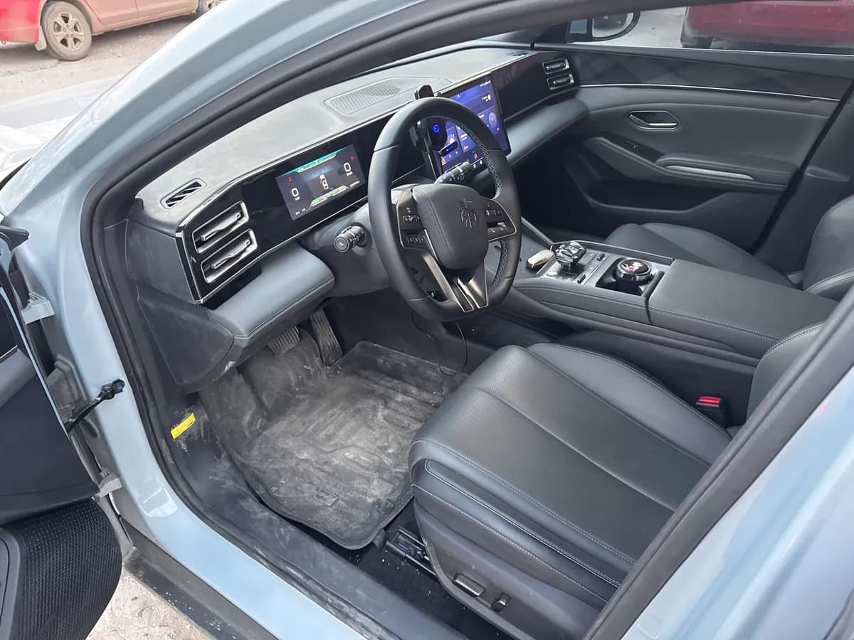 BYD Qin L 2024 4