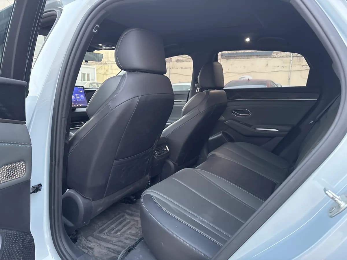 BYD Qin L 2024 5