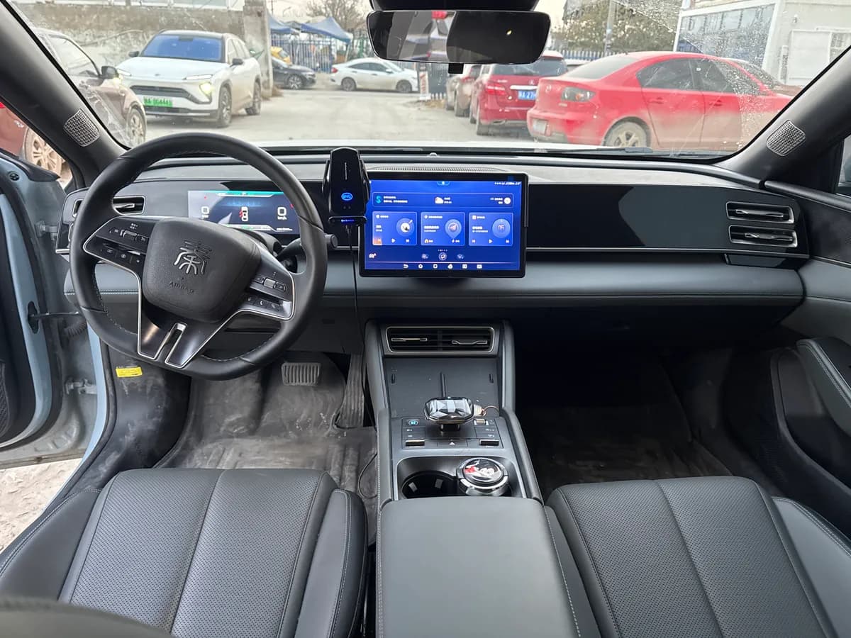BYD Qin L 2024 6