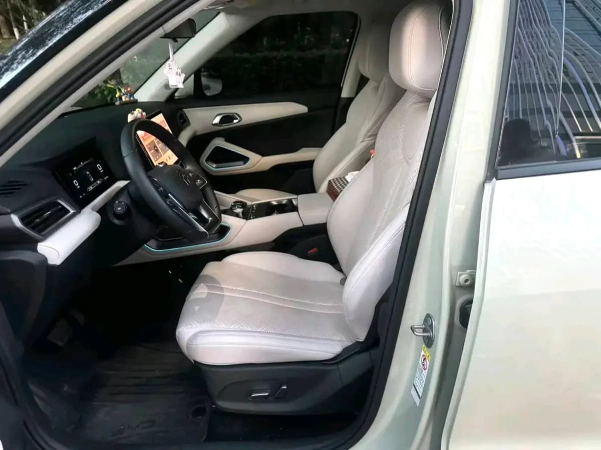 BYD Yuan UP 2025 10