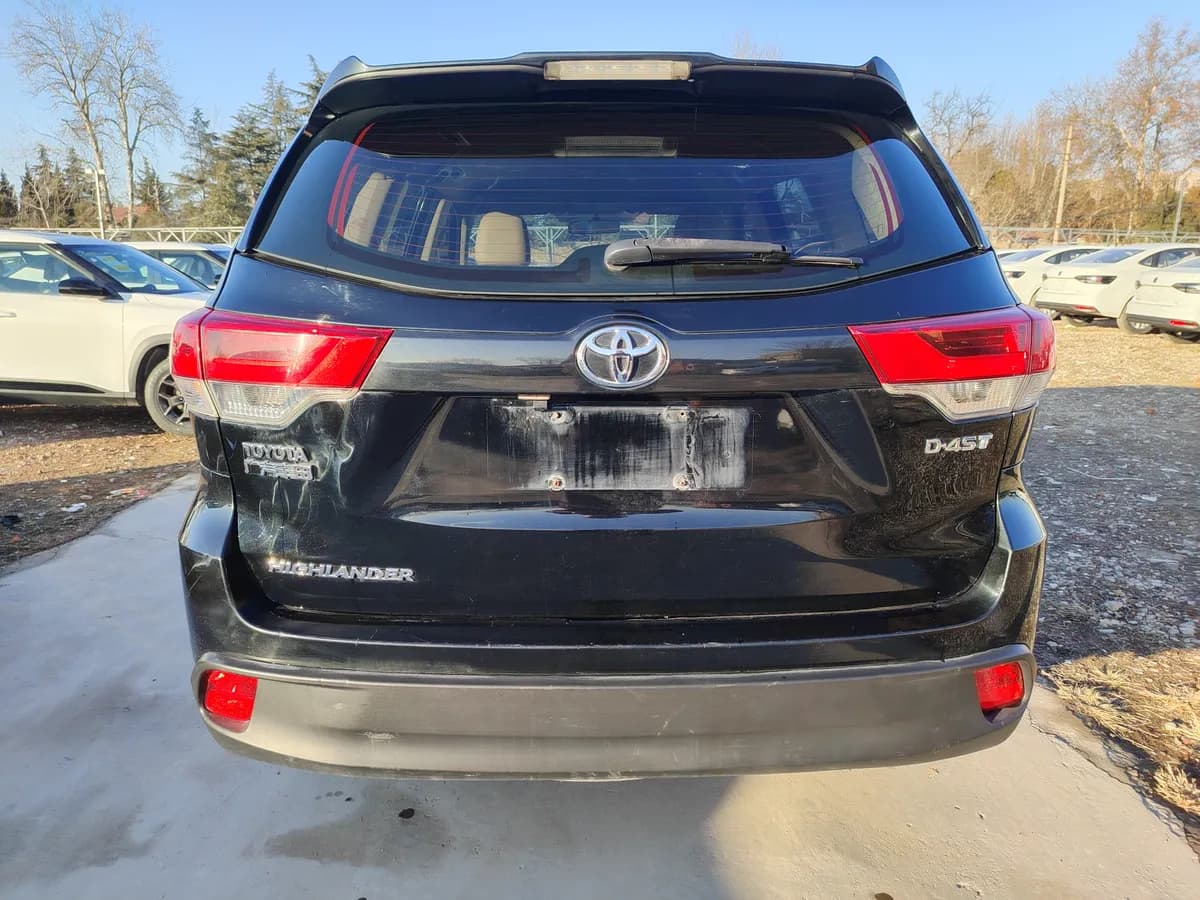 Toyota 2018 2.0T 5 V 5