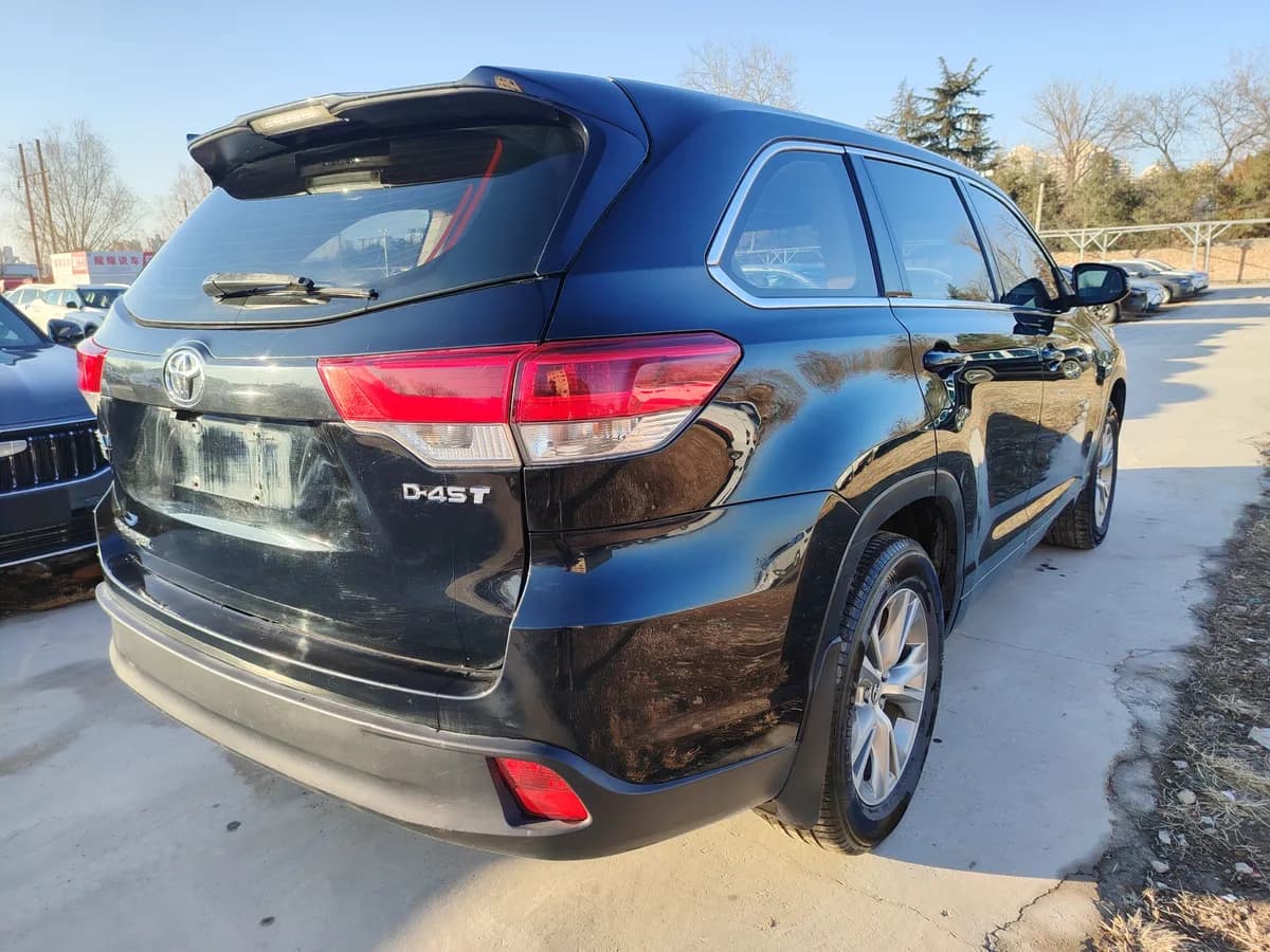 Toyota 2018 2.0T 5 V 6