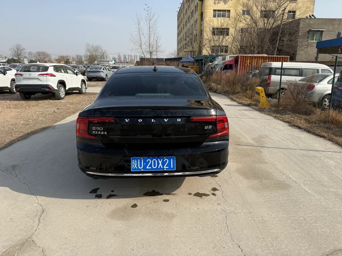 Volvo S90 2024 B5 4