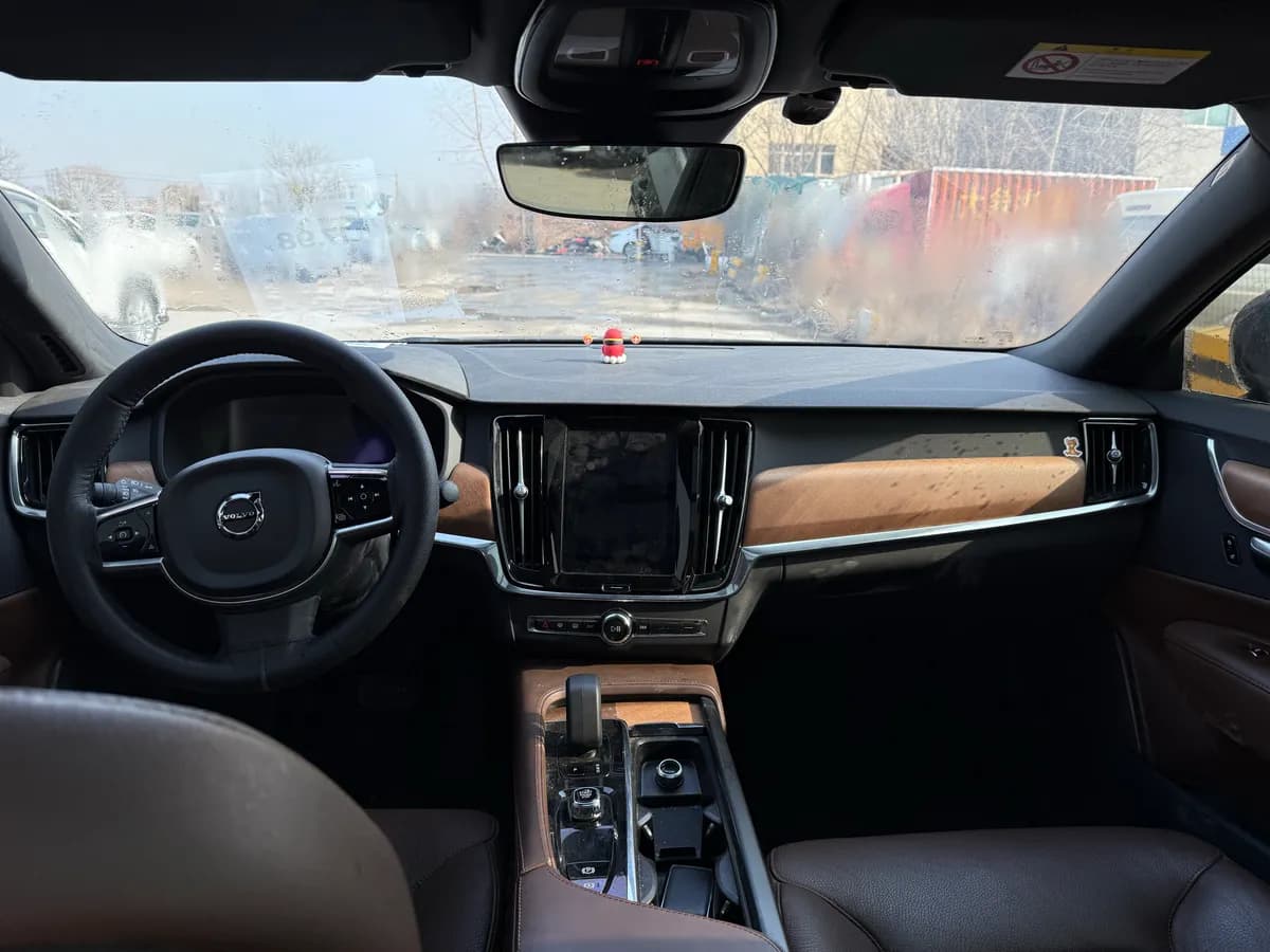 Volvo S90 2024 B5 8