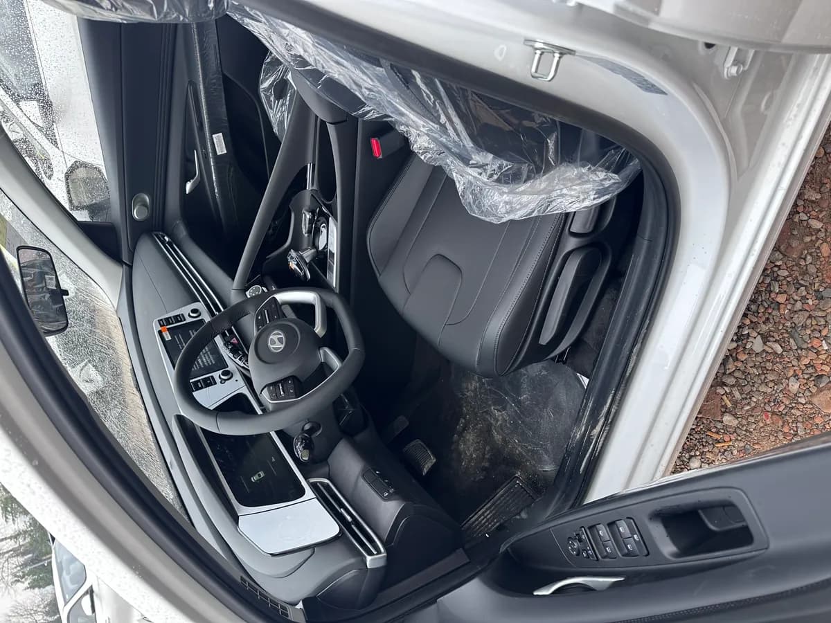 Hyundai 2023 1.5L CVT GLX 2