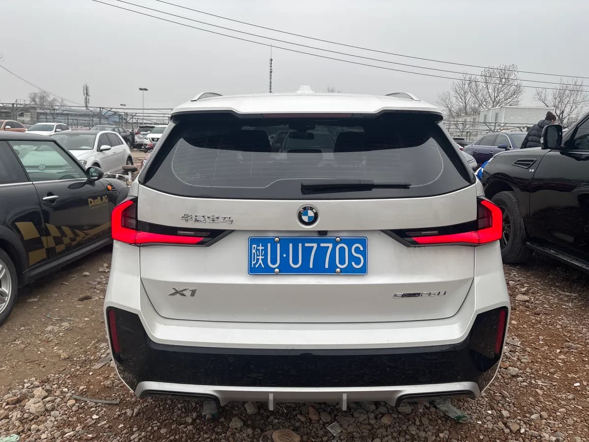 BMW X1 2023 sDrive25Li M 5