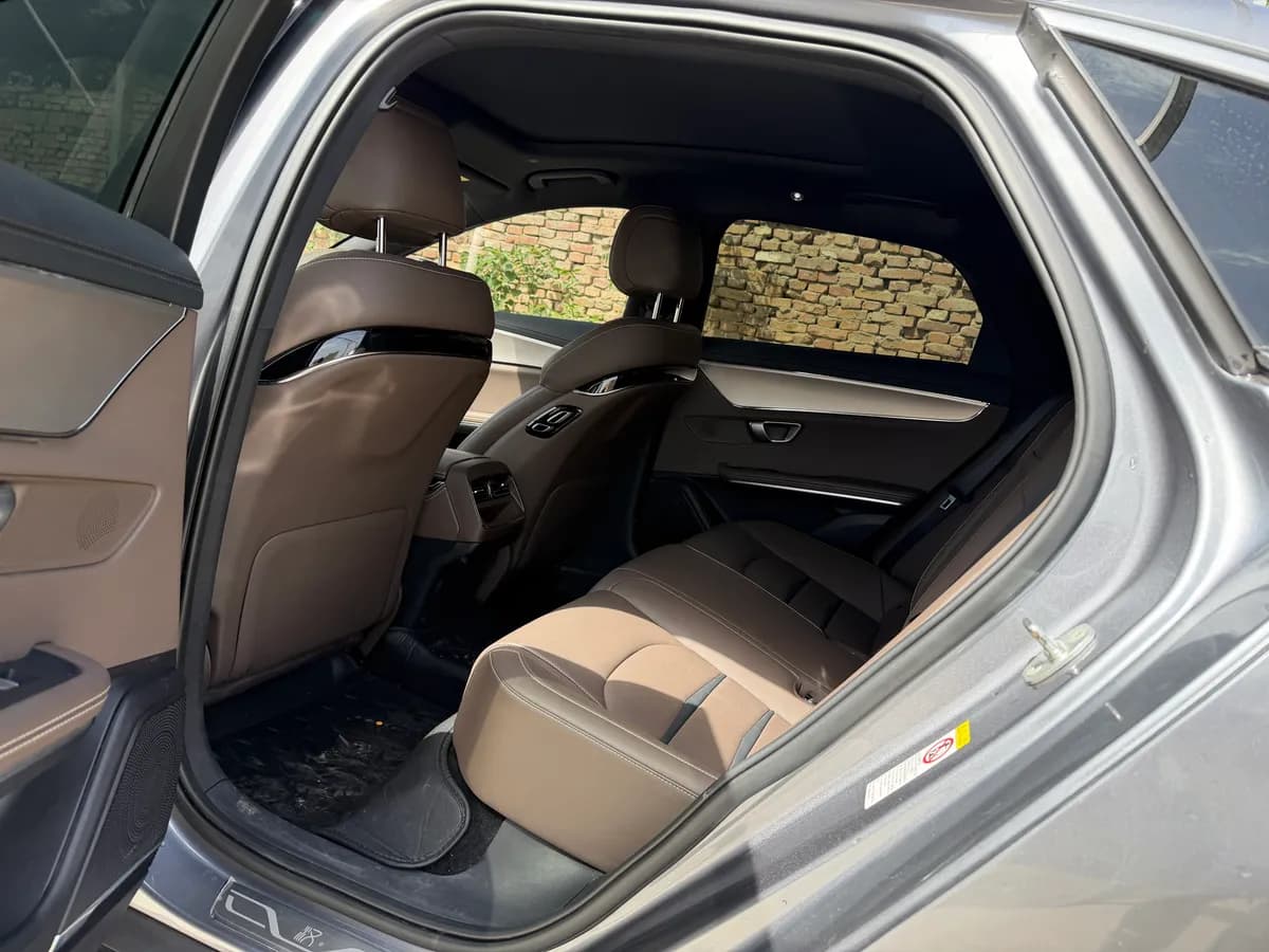 BYD 2020 DM 8
