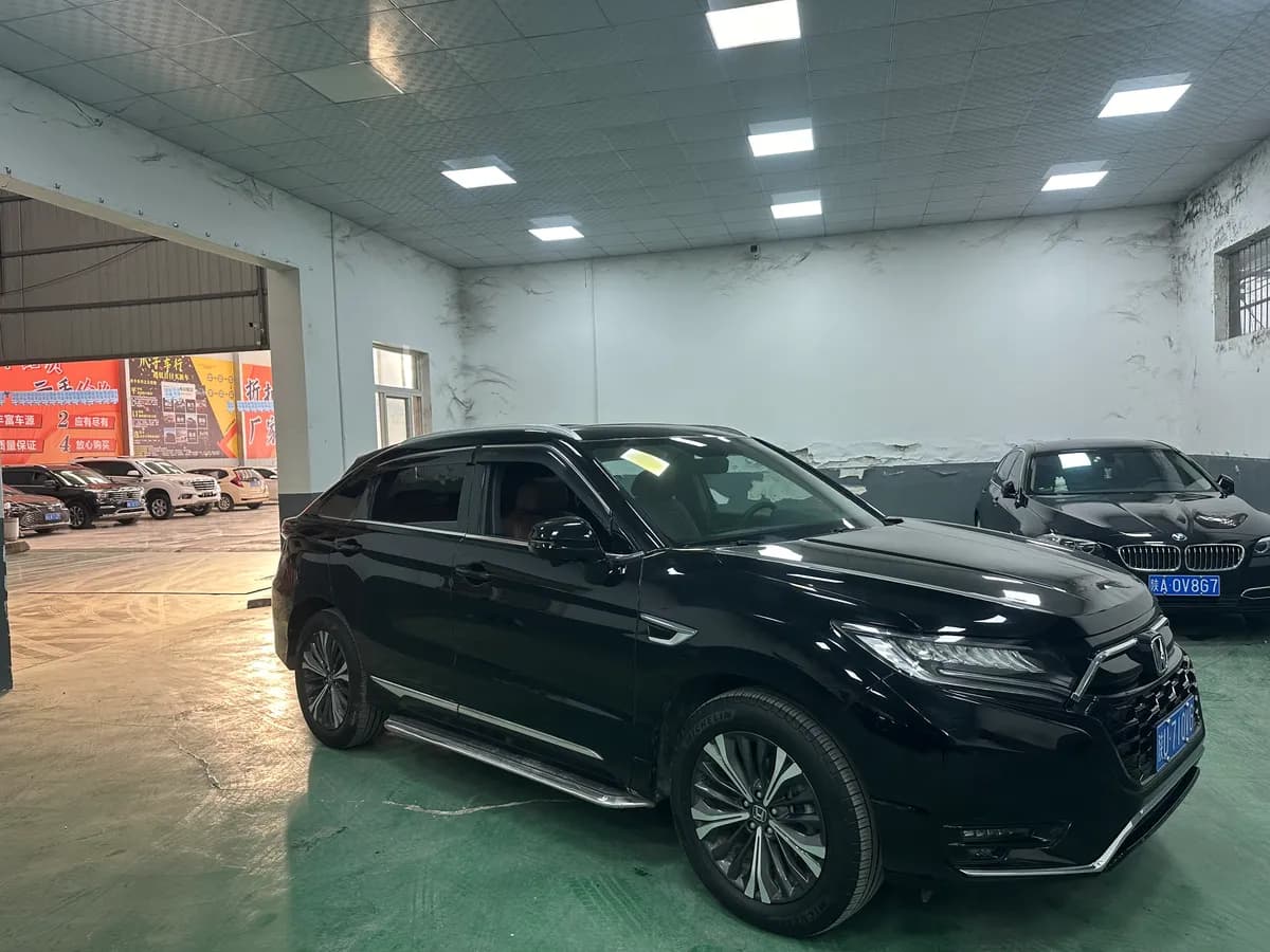 Honda UR-V 2020 370TURBO 3