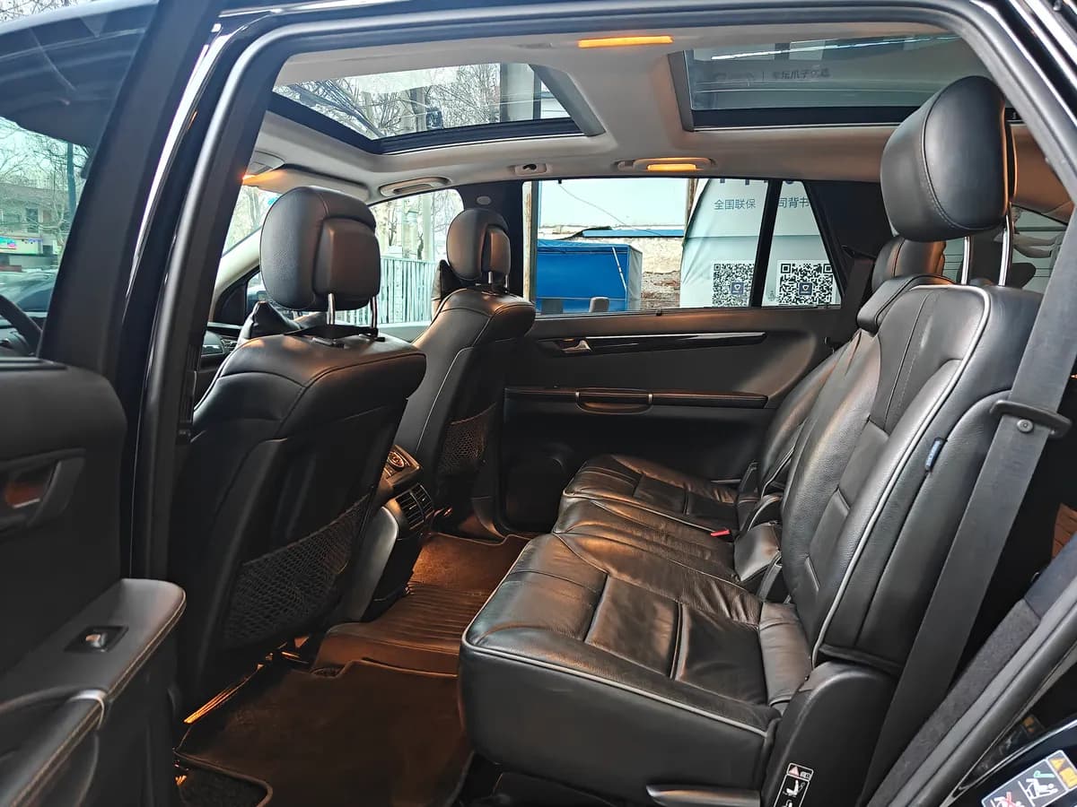 Mercedes-Benz R 2017 R 320 4MATIC 7