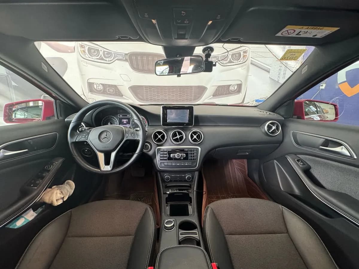 Mercedes-Benz A ( ) 2013 A 180 7