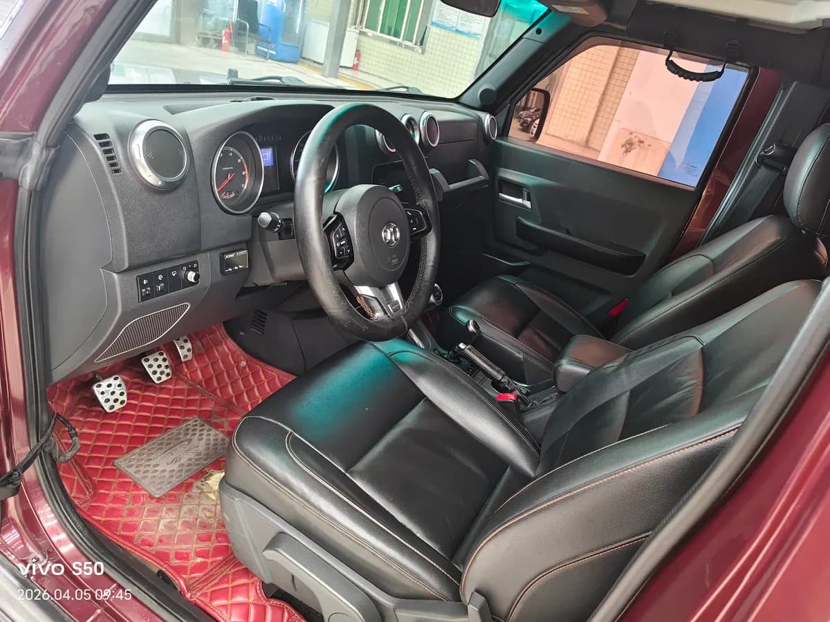 BAIC BJ40 2016 2.0T 7