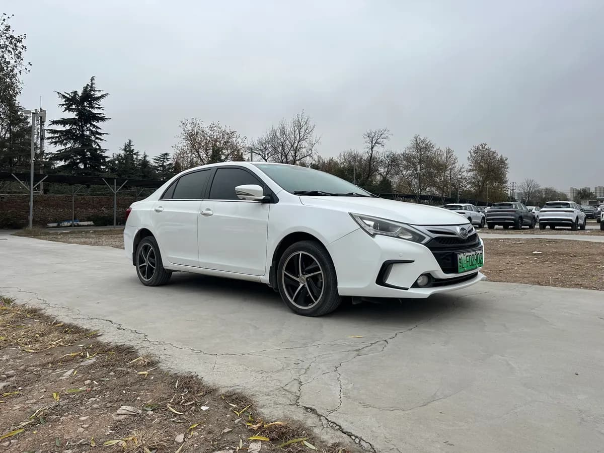 BYD 2015 1.5T 3