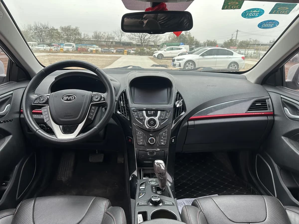 BYD 2015 1.5T 8