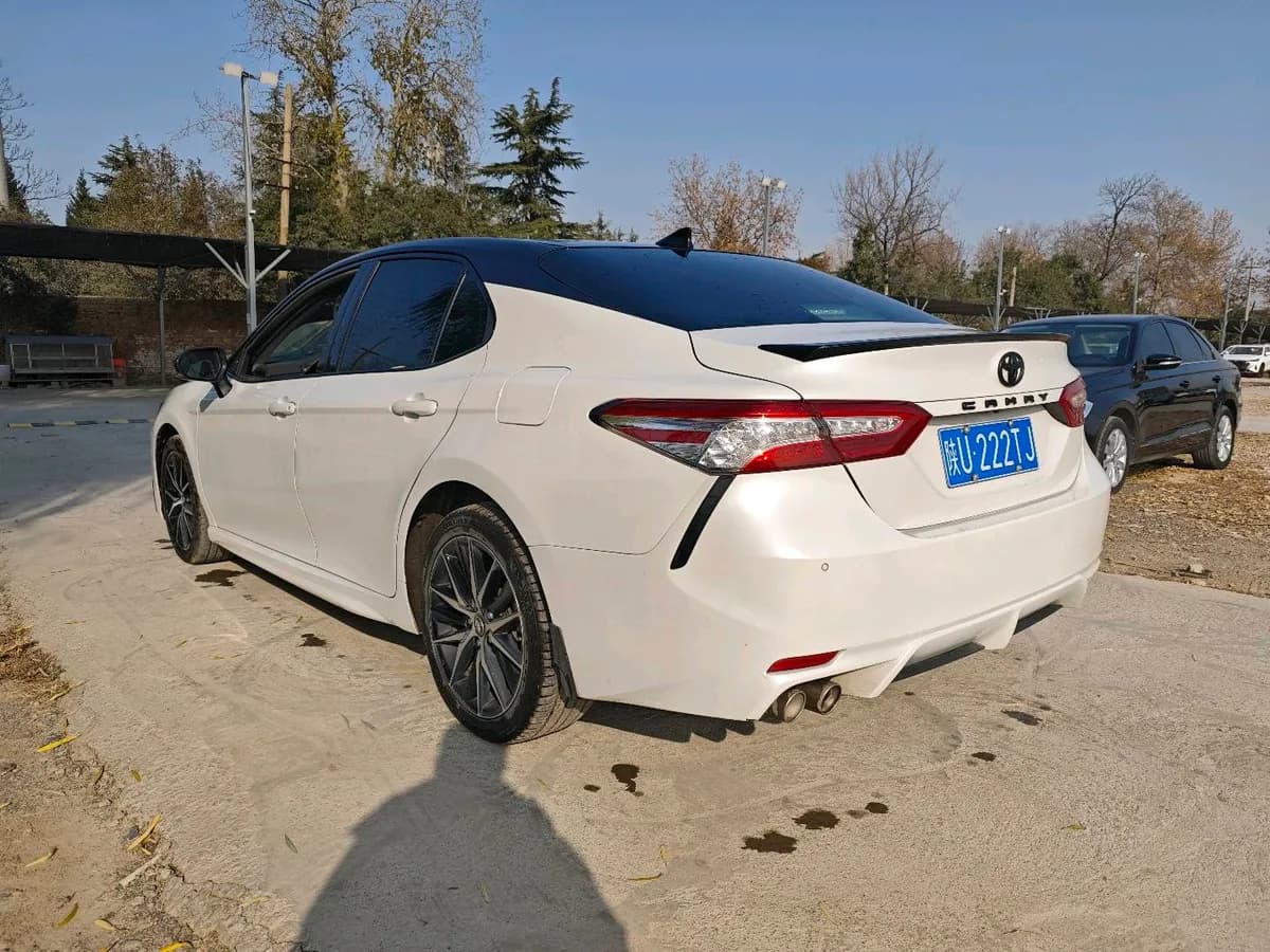 Toyota 2021 2.5G 7