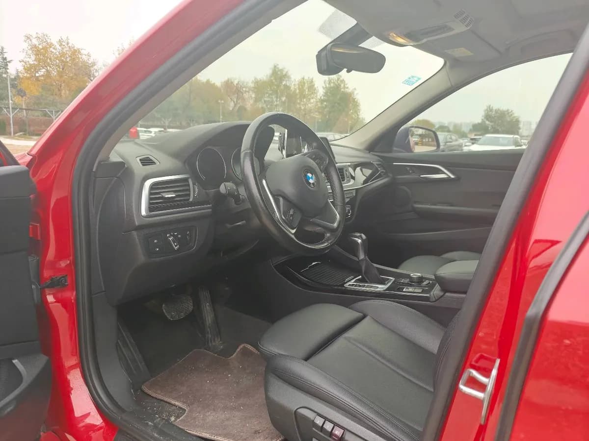 BMW 1 2017 118i 4
