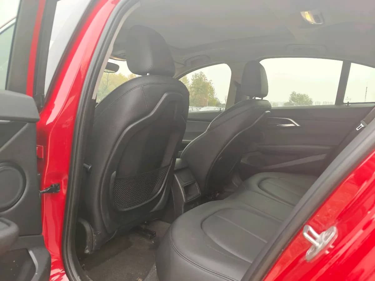 BMW 1 2017 118i 5