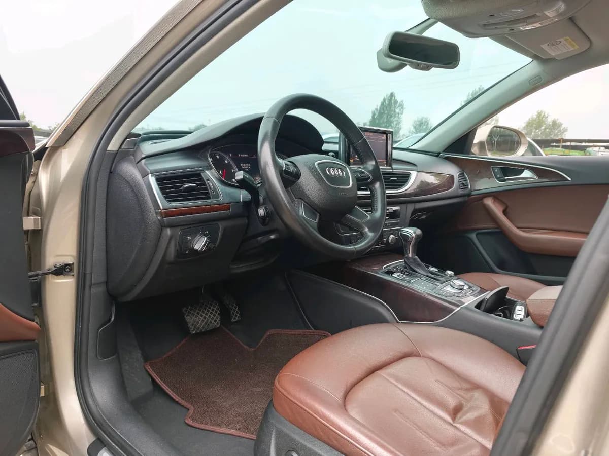 Audi A6L 2014 30 FSI 4