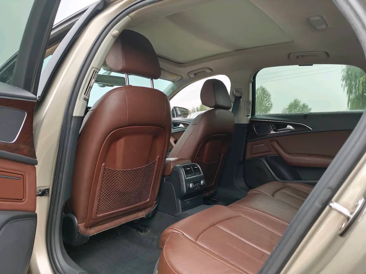 Audi A6L 2014 30 FSI 5