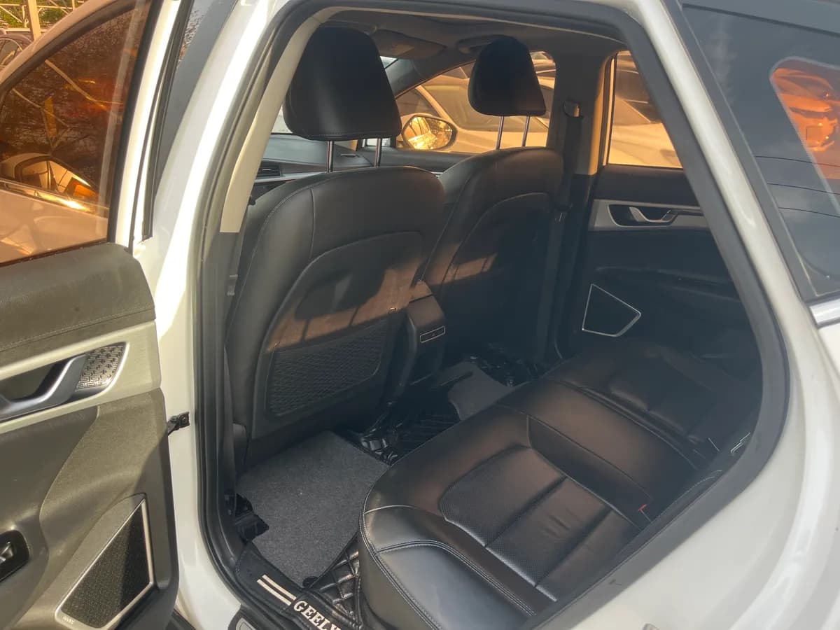 Geely GSe 2018 4