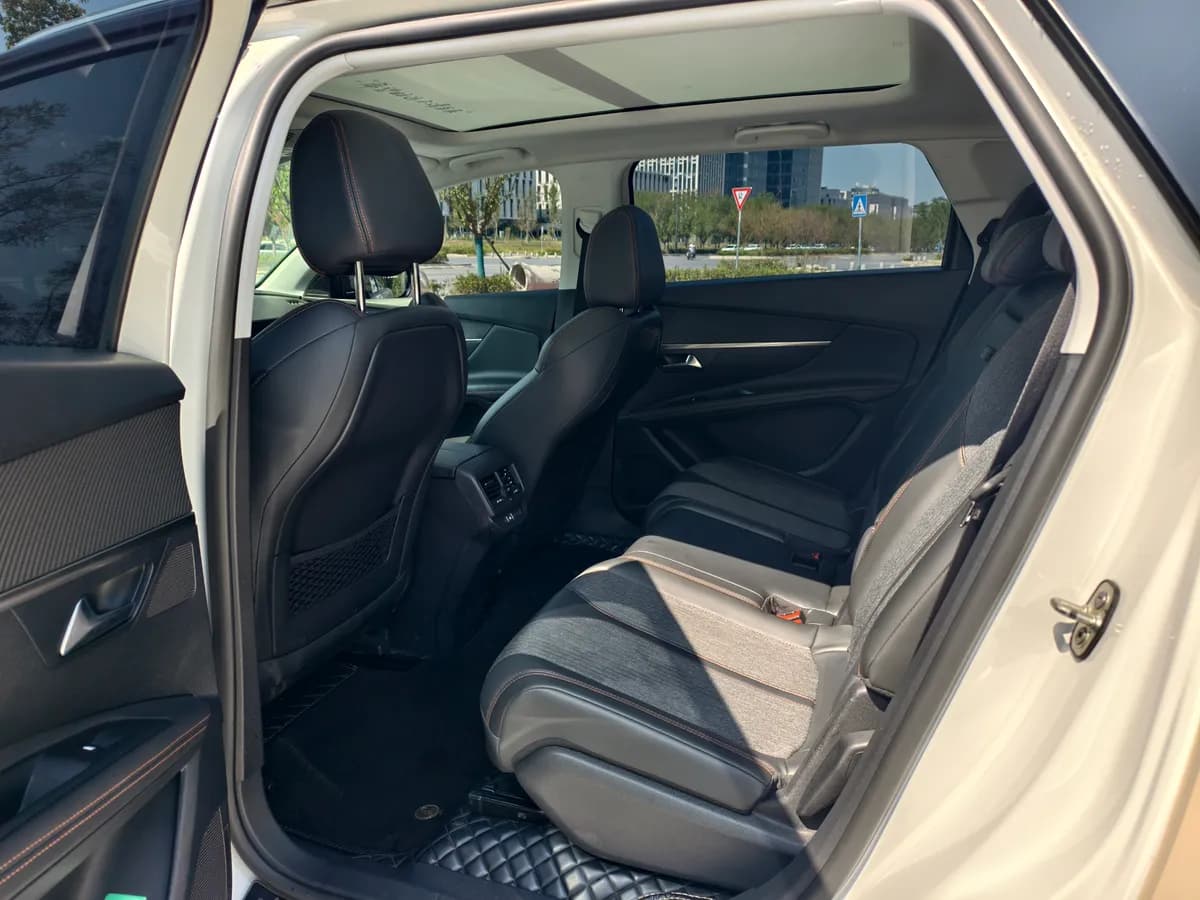 Peugeot 5008 2017 380THP 7 8