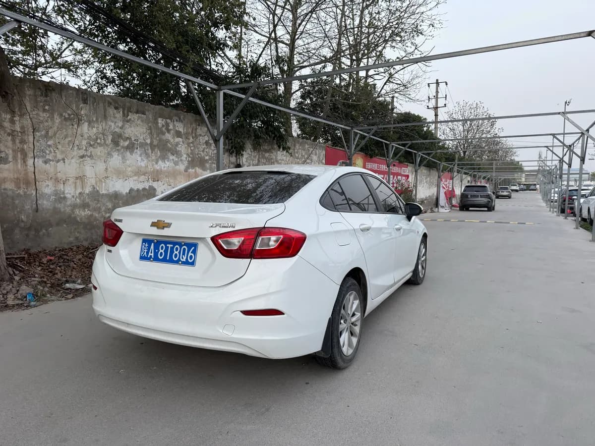 Chevrolet 2018 320 6