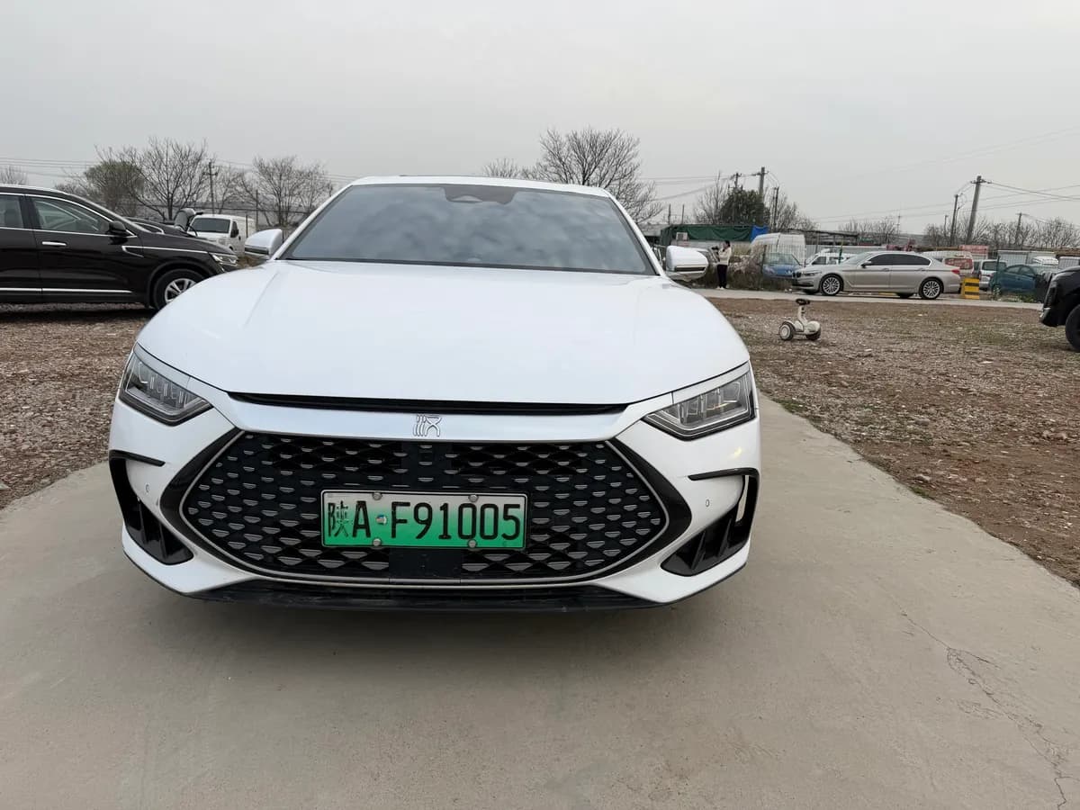 BYD 2022 DM-i 121KM 2