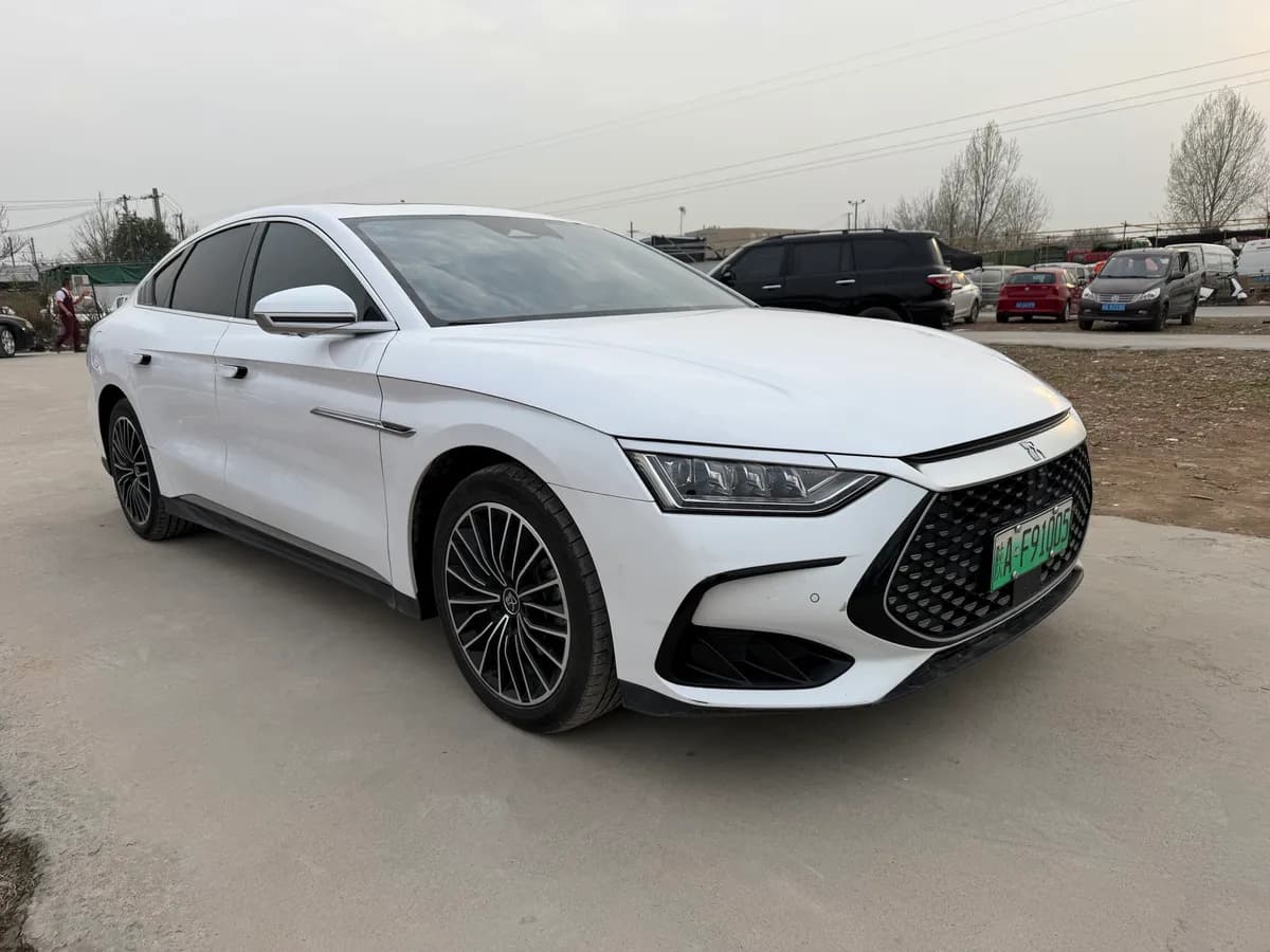 BYD 2022 DM-i 121KM 3
