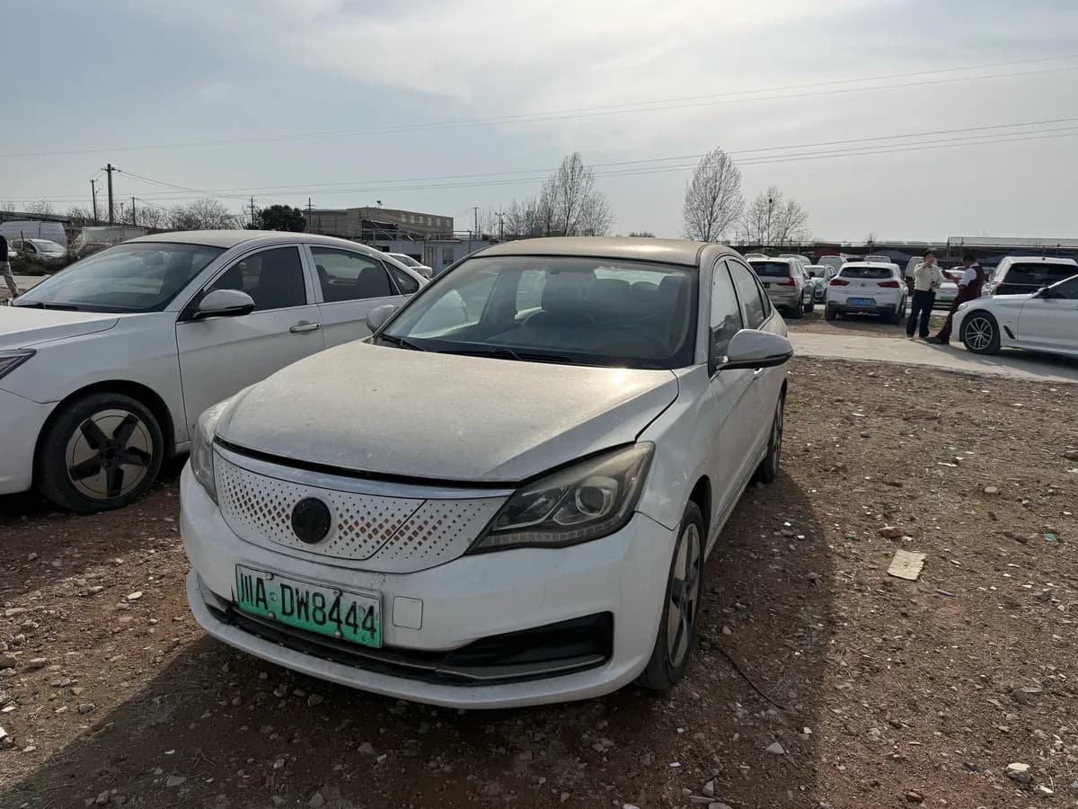 Dongfeng E70 2021 500