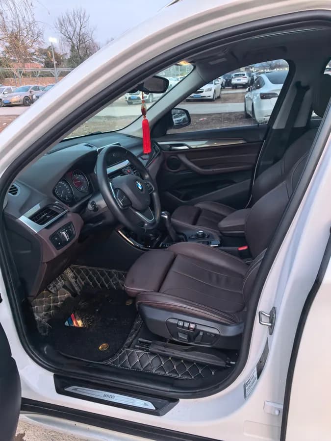 BMW X1 2019 sDrive18Li 4