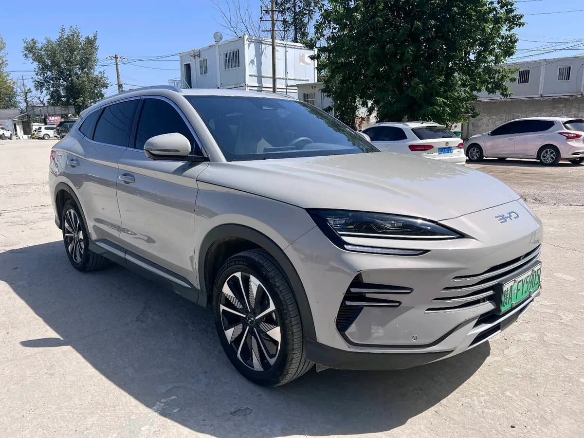 BYD PLUS 2025 DM-i 112KM 3