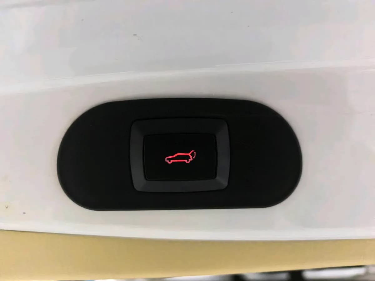 Toyota 2017 2.0T 7 9