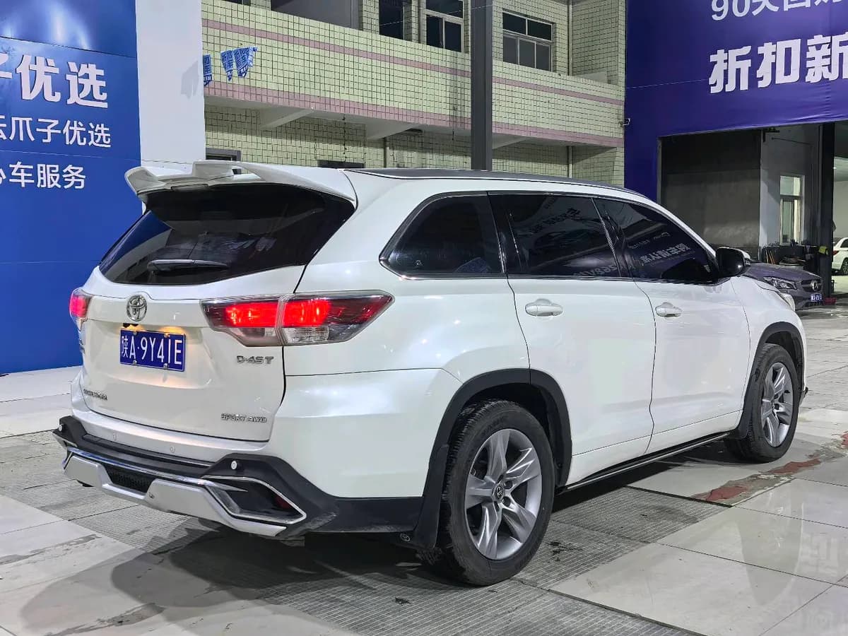 Toyota 2017 2.0T 7 10