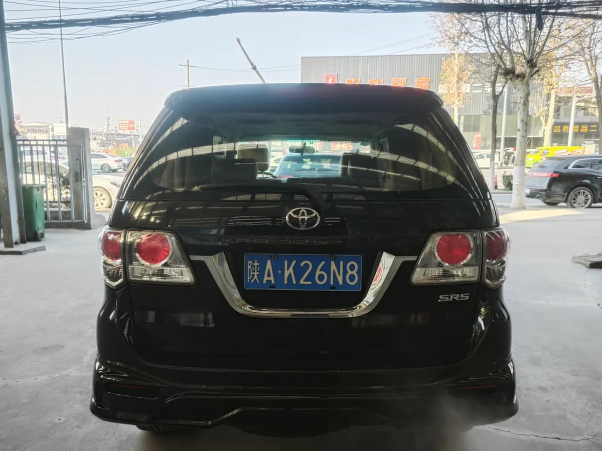 Toyota Fortuner ( ) 2016 2.7L 6