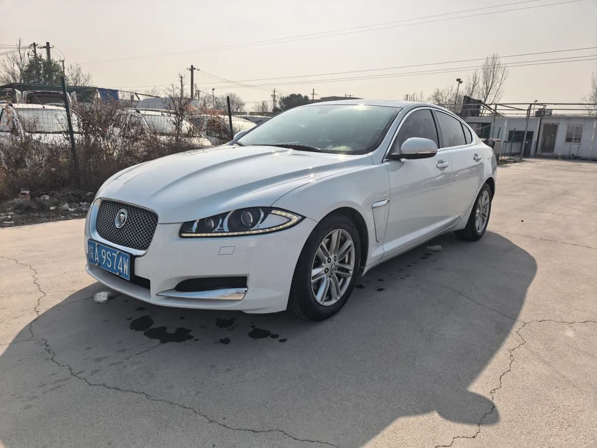 XF 2013 XF 2.0T