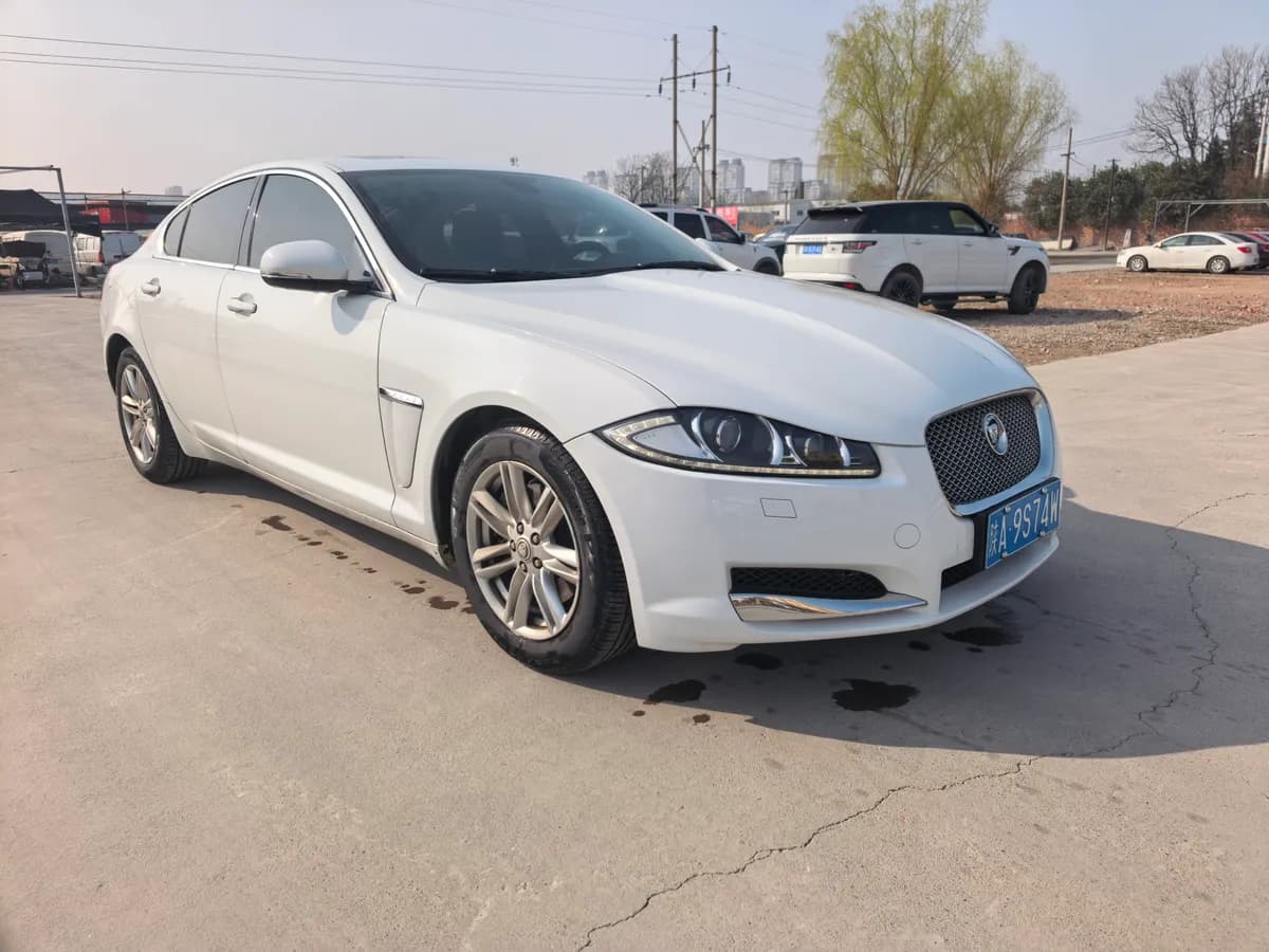 XF 2013 XF 2.0T 3