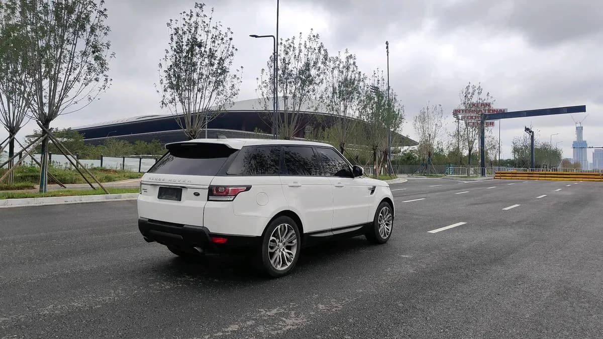 Land Rover 2017 2.0T PURE 9