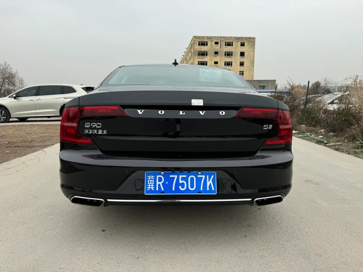 Volvo S90 2017 T5 9