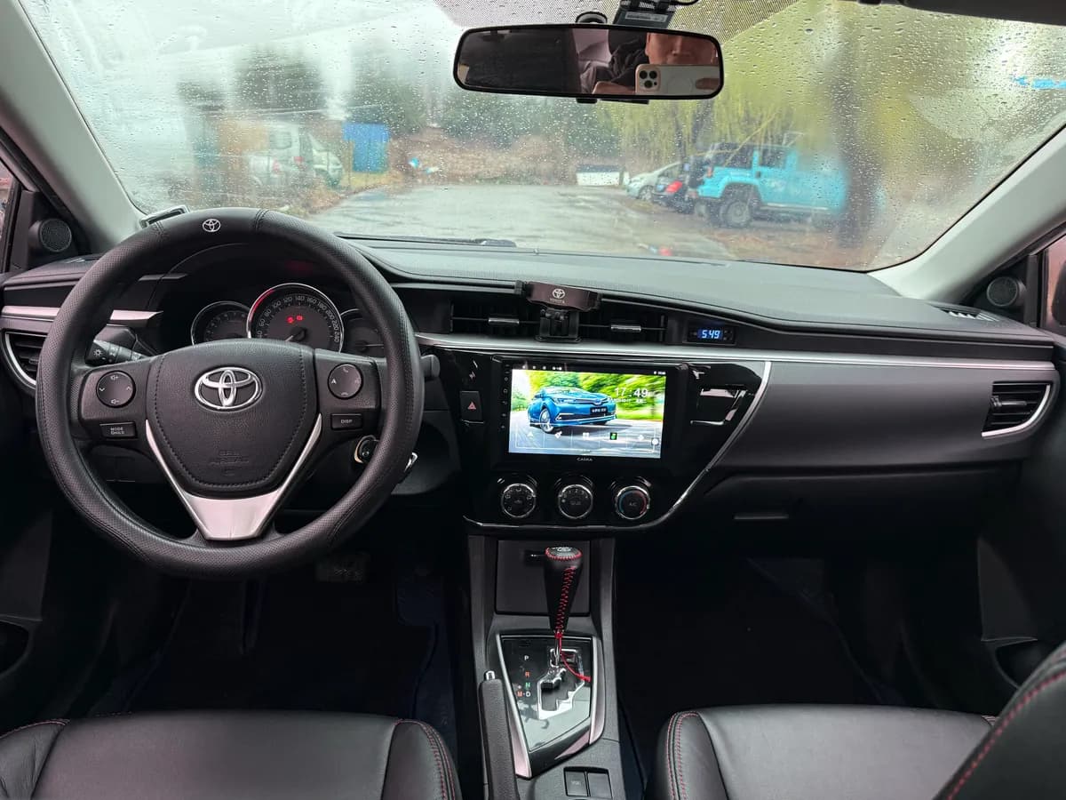 Toyota 2014 1.6L CVT GL 8