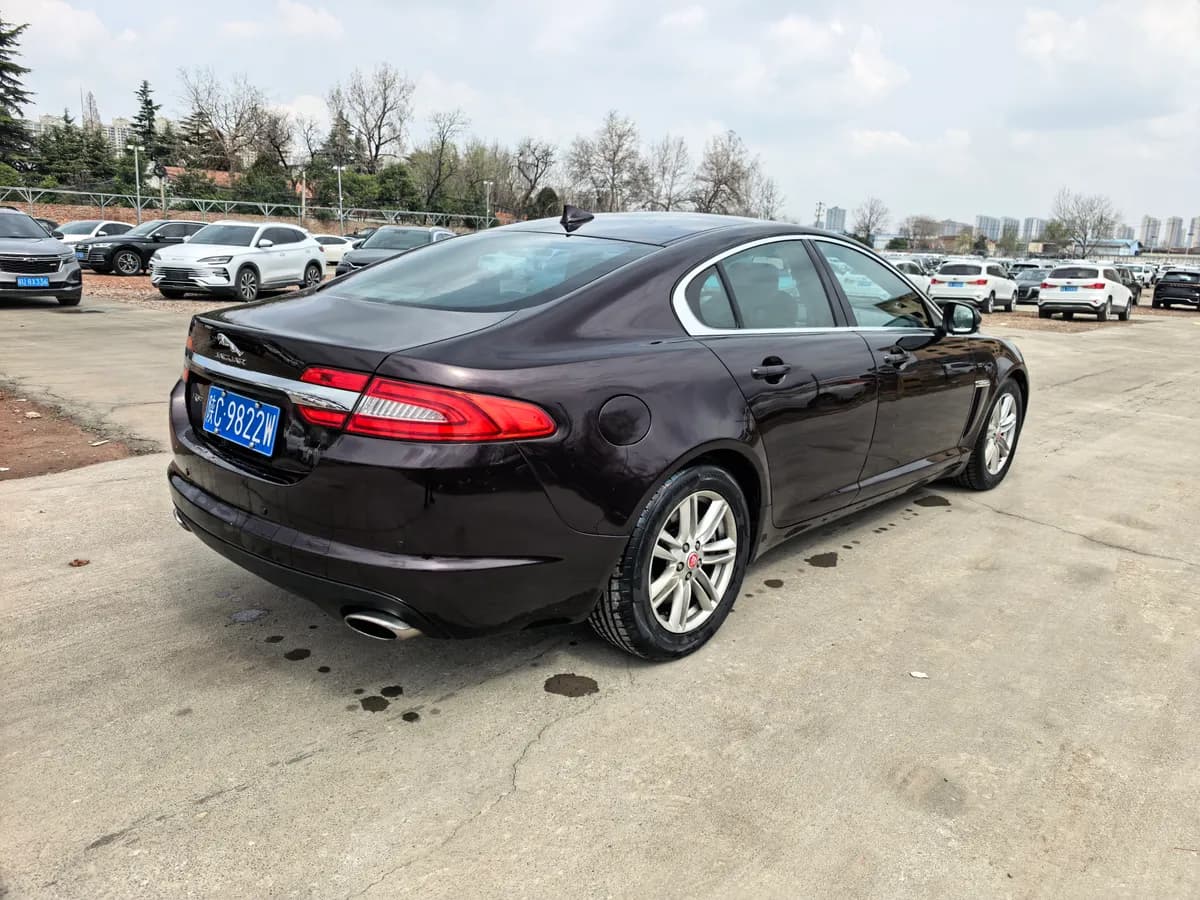 XF 2014 XF 2.0T 10