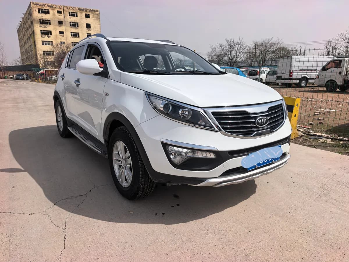 Kia 2014 2.0L Premium Special 3