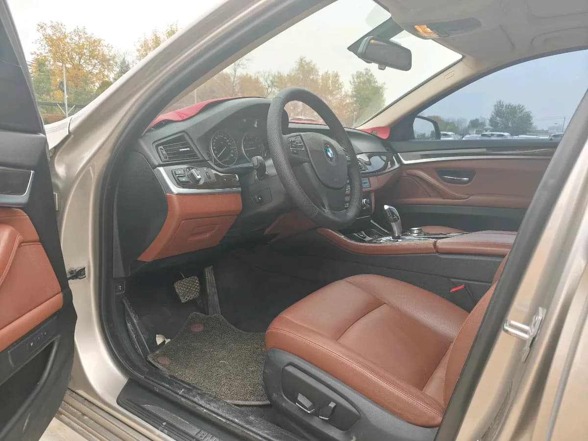 BMW 5 2014 525Li 4