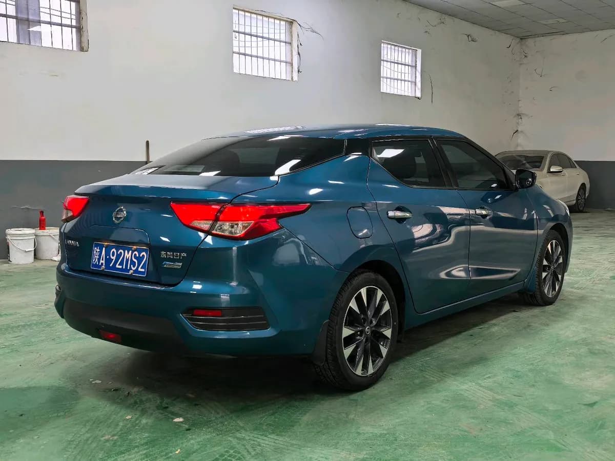 Nissan 2016 1.6L CVT 8