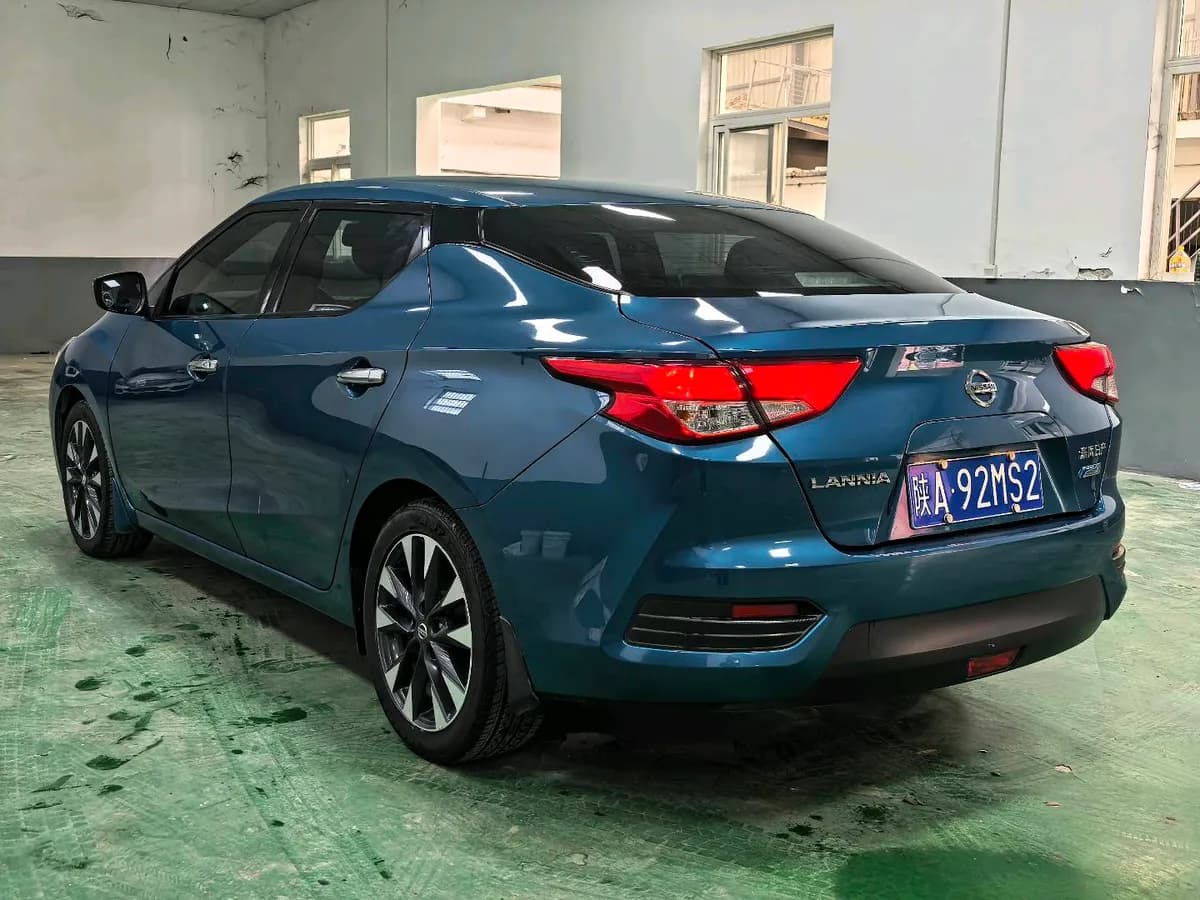 Nissan 2016 1.6L CVT 10