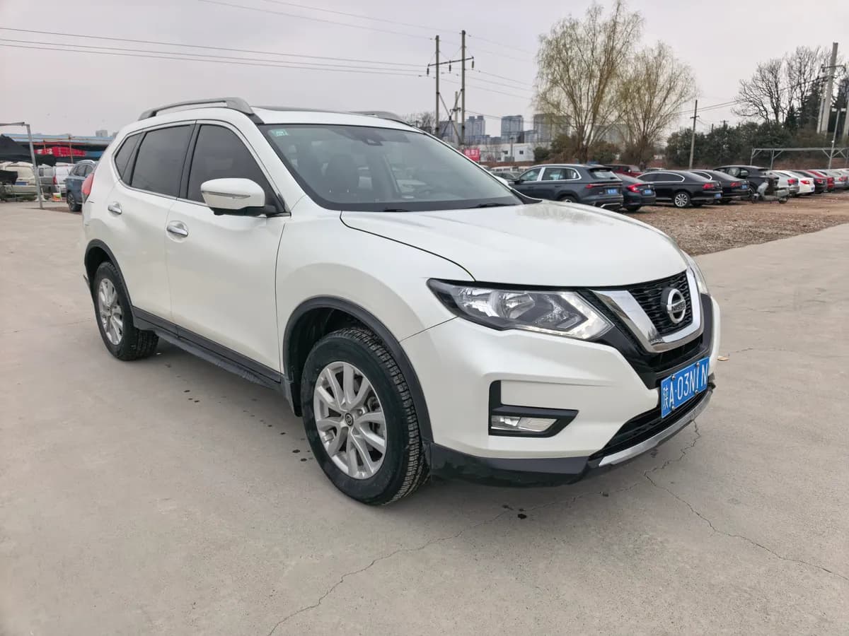 Nissan 2019 2.0L CVT 2WD 3