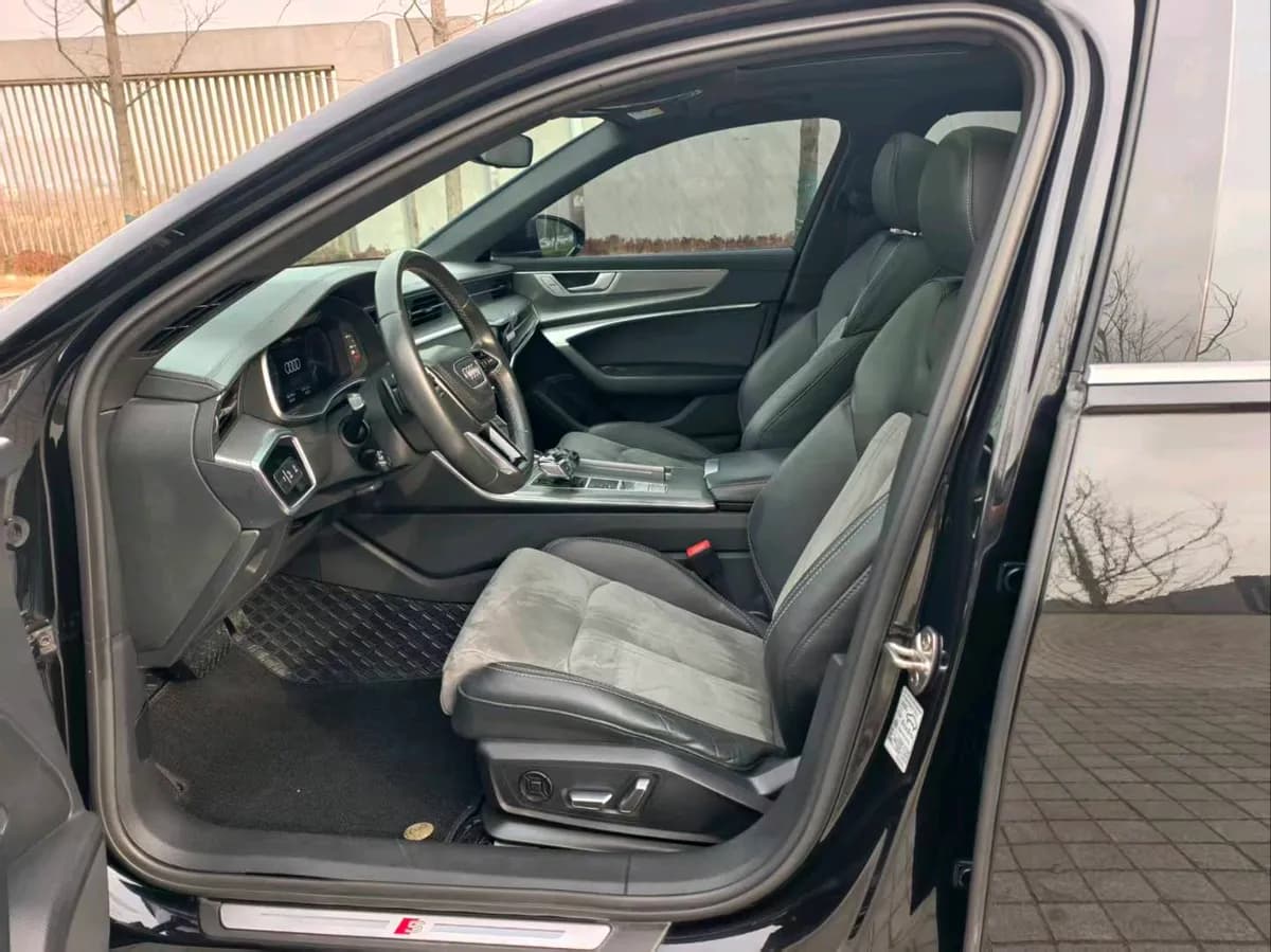 Audi A6L 2022 55 TFSI e quattro 5