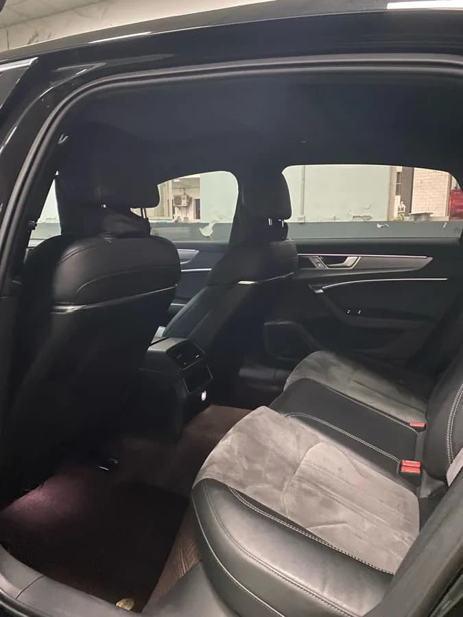 Audi A6L 2022 55 TFSI e quattro 9