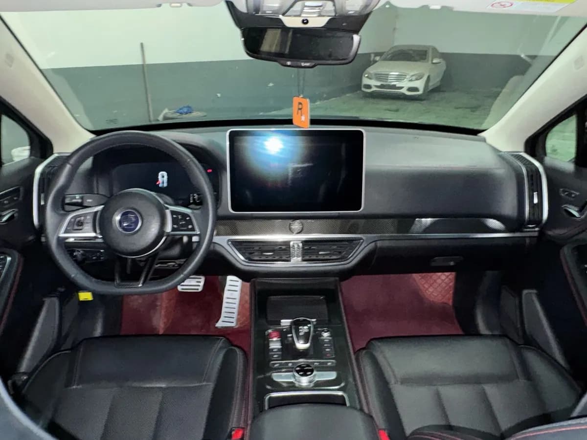 BYD 2019 DM 2.0T 7 VI 7
