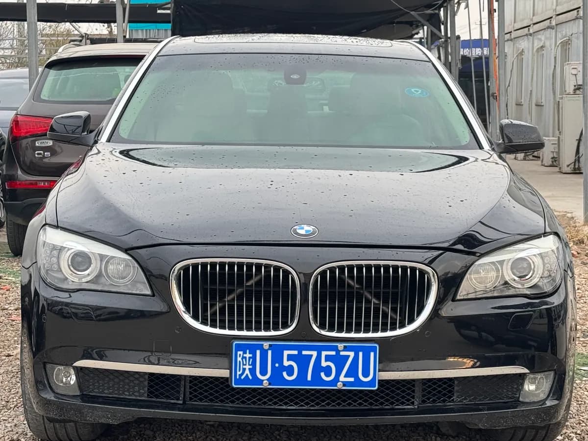 BMW 7 2009 740Li