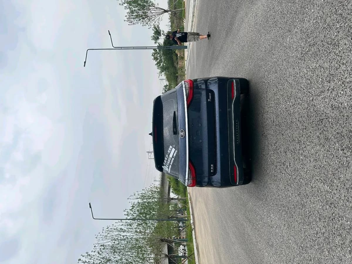 BYD MAX 2017 1.5T 7 4